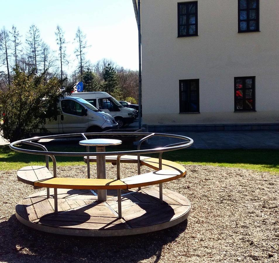 Zamek Havirov Hotel Luaran gambar